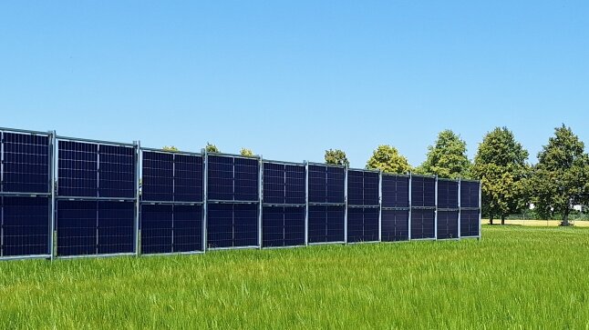 2025-03-12-Grub-Energie-PV-Vertikal-Zaunanlage.jpg